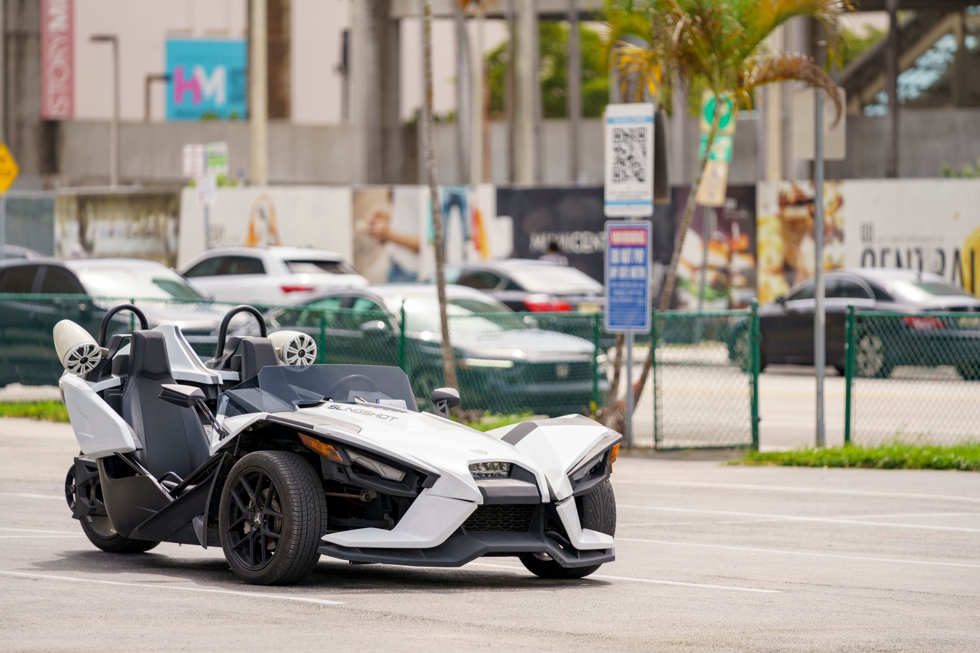 Polaris Slingshot, 2 seater 3 wheel sports vehicle